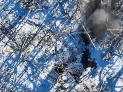 Наші оператори БПЛА відправили російських саперів «звикати до землі»  