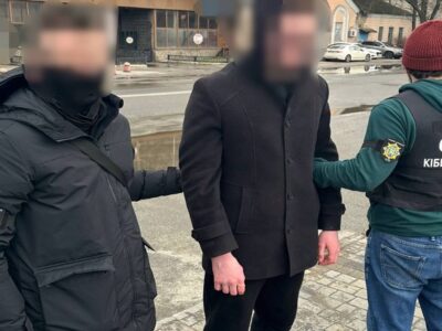 У Києві затримали 18-річного місцевого жителя, який шпигував за літаками ЗСУ  