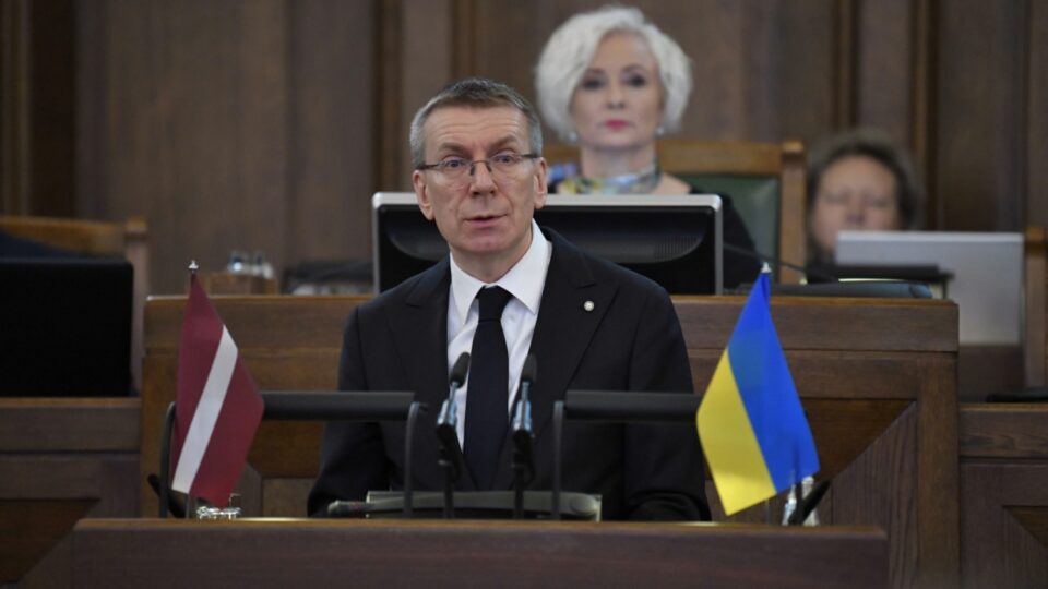 Зло стає гіршим: Президент Латвії закликав прийняти довгострокову програму військової підтримки України  