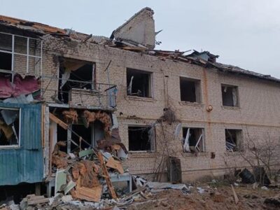 З-під завалів зруйнованого росіянами будинку на Харківщині врятували жінку