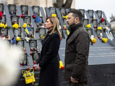 Десять років тому ми встояли й далі стоїмо — Президент вшанував пам’ять Героїв Небесної Сотні  