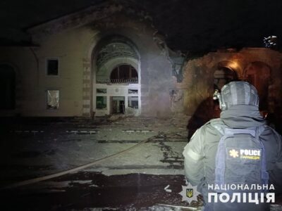 Вночі росіяни завдали удару по Костянтинівці, пошкоджено вокзал  