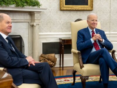 Джо Байден і Олаф Шольц підтвердили свою рішучу підтримку України в боротьбі проти рф  