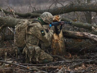 Наші воїни знищили 15 гармат, САУ та човен окупантів на лівому березі Дніпра  