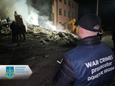 Прокурори на місцях фіксують наслідки ракетних атак рф на Слов’янськ і Краматорськ: є загиблі і поранені  