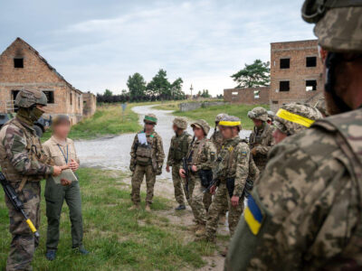 Майже 10 тисяч українських військових пройшли підготовку у Франції  