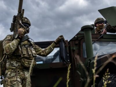 Воїни ЗСУ на півдні України знищили два російські РЕБи  