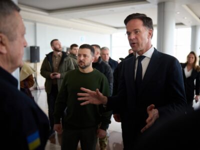 Володимир Зеленський і Марк Рютте зустрілися з експертами, які розслідували збиття літака рейсу МН17  