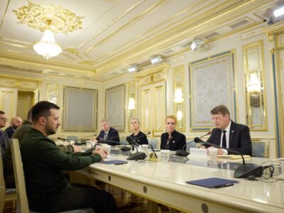 Президент України обговорив тренування українських пілотів на F-16 з міністром оборони Данії  