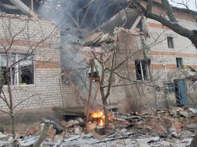 Військові росії за ніч та ранок завдали майже сотню ударів по Сумщині  