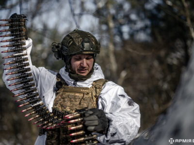«Робота по броні підвищує рівень адреналіну»: будні кулеметників ЗСУ у фоторепортажі АрміяInform  