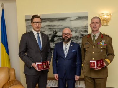 Президент нагородив секретаря міноборони Естонії та головнокомандувача сил оборони Естонії орденом «За заслуги»