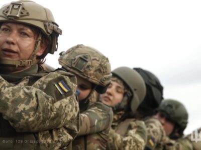 Президент звернувся до українок: Усе, що ви робите для країни, надихає світ  