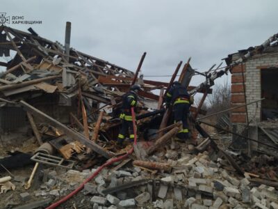 У Вовчанську росіяни взяли в полон цивільних  