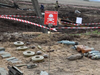 Сапери підрозділів Міноборони за тиждень розмінували понад 6 кілометрів автодоріг  