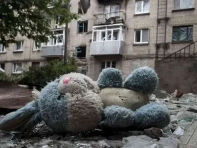 Одна дитина загинула, ще п’ятеро постраждали внаслідок російських обстрілів за добу  