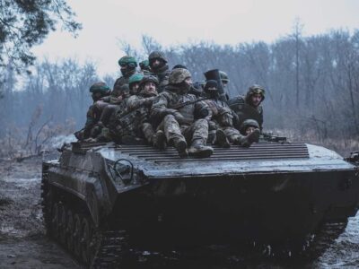 На фронті 67 бойових зіткнень за добу, найбільше ворог атакує на Бахмутському напрямку  