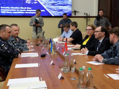 Командувач ВМС ЗСУ обговорив з міністром закордонних справ Норвегії безпекову ситуацію в Чорноморському регіоні  