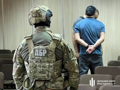 На Харківщині під суд пішов правоохоронець, який вимагав $100 тисяч з «колаборантів»