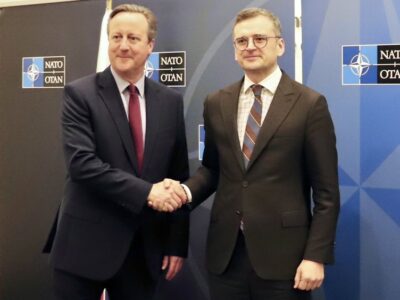 Дмитро Кулеба обговорив з главою МЗС Британії посилення ППО України  