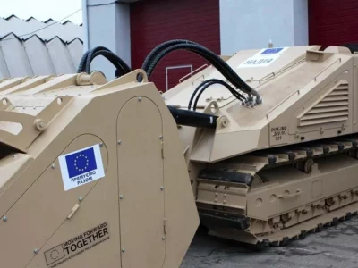 На форму та техніку для розмінування витратять майже 100 млн гривень