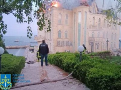 У Силах оборони повідомили про сліди шрапнелі після удару по Одесі  