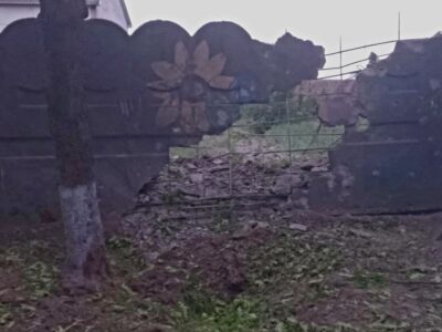 Ворог обстріляв з важкої артилерії гімназію в Нікополі