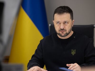 Президент України обговорив з Міністром оборони постачання зброї і комунікацію з партнерами  