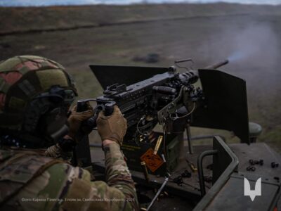 Генштаб ЗСУ: ворог активно застосовує авіацію та КАБи на Куп’янському і Харківському напрямках  