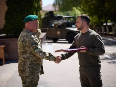 Президент присвоїв звання «Герой України» двом військовослужбовцям зі складу Сил оборони  