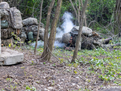 Цієї доби окупанти вже понад 570 разів обстріляли наші позиції на Сході