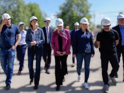 Бріджит Брінк та Ізабель Коулман відвідали пошкоджені росією об’єкти критичної інфраструктури