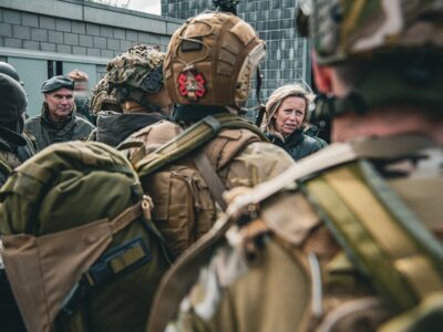 Міністр оборони Нідерландів відвідала навчання українських морських піхотинців  