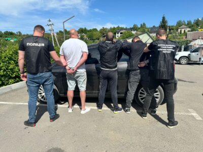 На Закарпатті на гарячому затримали незаконного переправника ухилянтів через кордон