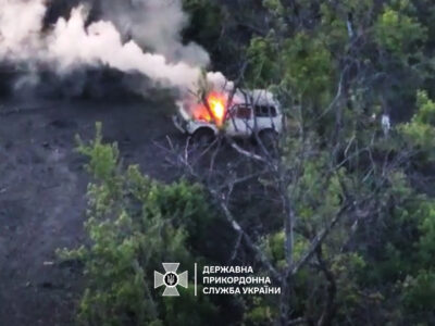 Палало до ранку: український «Вампір» знищив укриття та позашляховик окупантів  