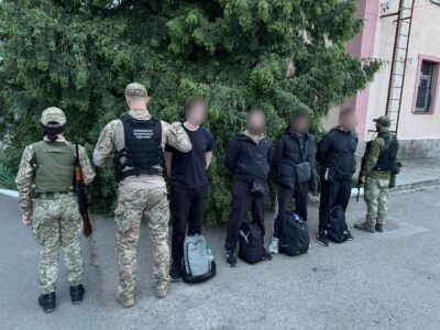 Правоохоронці зірвали пішу прогулянку до Румунії чотирьом ухилянтам  