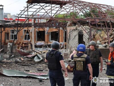 Кількість постраждалих унаслідок авіаудару в Харкові зросла до 12