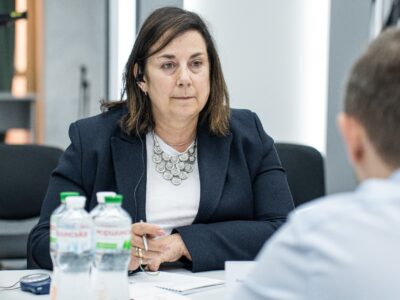 Заступник Міністра оборони вручив голові Представництва НАТО в Україні «Хрест пошани»