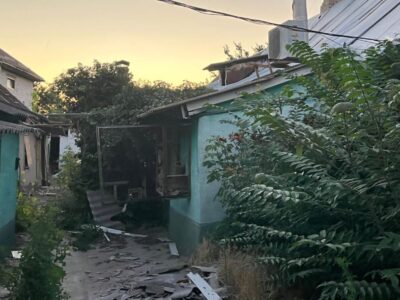 Військові росії дронами та артилерією били по Нікопольщині: спалахнула пожежа  