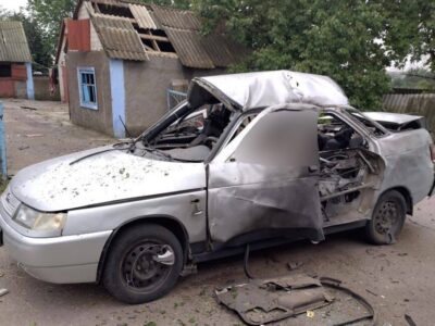 російські військові атакували цивільну автівку у селищі на Херсонщині: є загиблий  