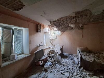 Окупанти весь день обстрілювали Нікопольщину, потрощені 6 приватних будинків  