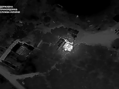 Наші дронарі показали, як нищать ворожий РЕБ  