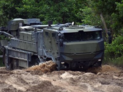 Десантники готують свою артилерію до сучасного бою