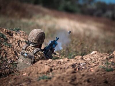 Генштаб ЗСУ: від початку доби відбито 27 атак росіян на Курахівському напрямку  