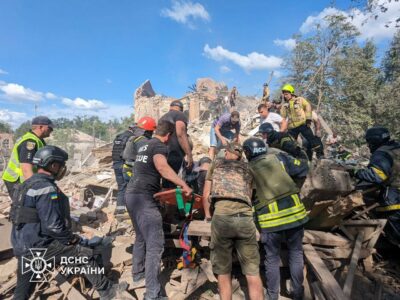 Кількість загиблих внаслідок удару по Кривому Рогу збільшилася до 9  