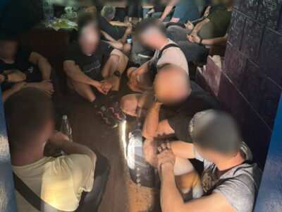 Дві дюжини чоловіків заплатили майже 300 000 євро за незаконну подорож до Молдови