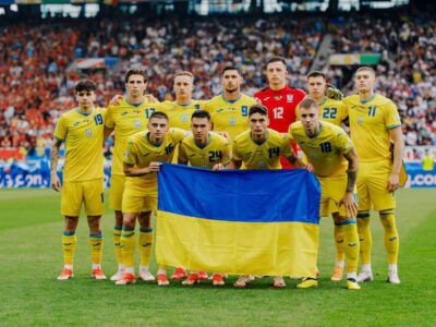 Попри невтішний результат, ви билися за нашу країну — Президент подякував збірній України з футболу