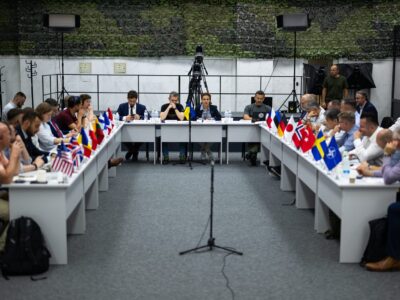 Міноборони обговорило підтримку проєктів розвитку людського капіталу з іноземними партнерами  