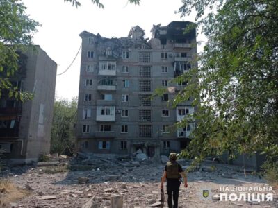 Нацполіція повідомила, що на Торецьк росіяни скинули щонайменше п’ять авіабомб