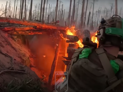 «Азовці» зайшли в окопи росіян на світанку і зняли зачистку на екшн-камеру  